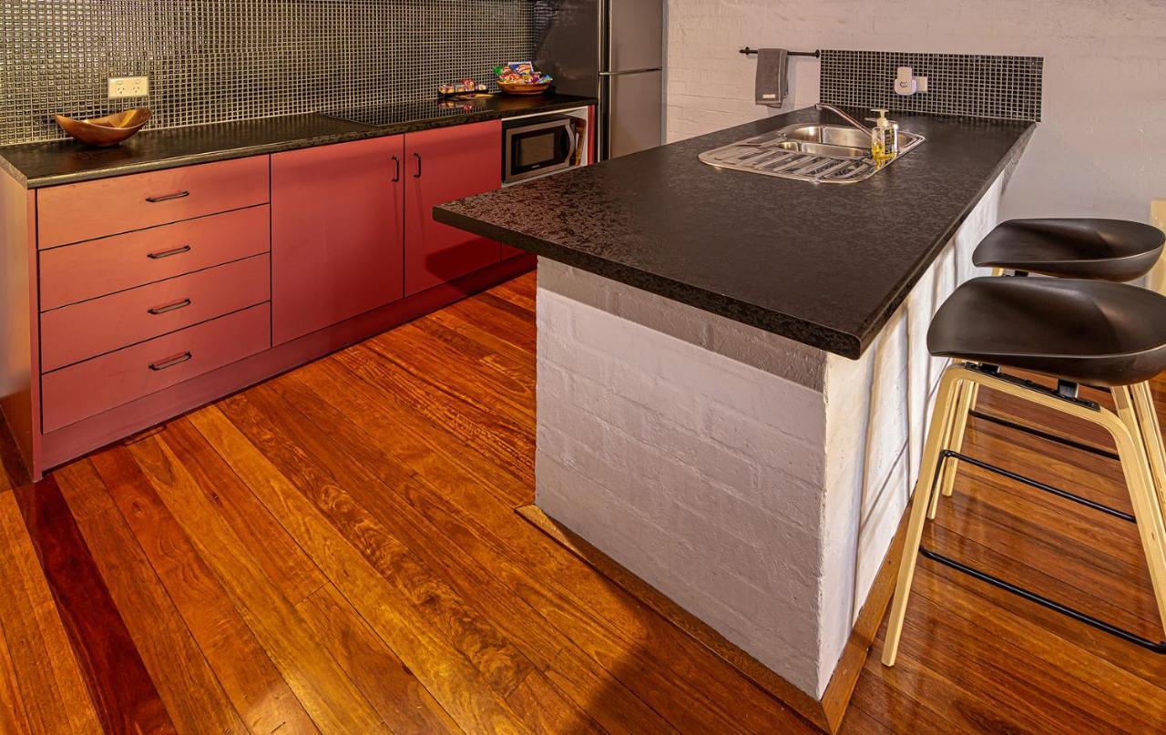 Great Escape Lofts Aparthotel Gloucester Εξωτερικό φωτογραφία